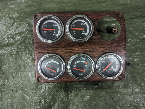 Freightliner Gauge Panel